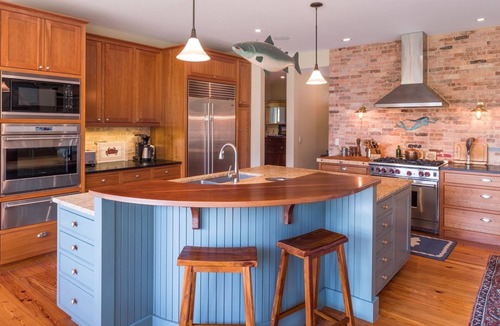 Edgecomb House | Secluded and Majestic Waterfront Family Compound