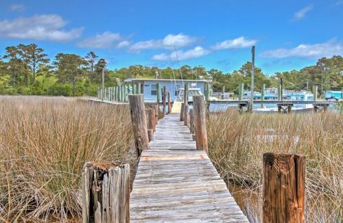 Atlantic House | Secluded and Quiet Coastal Home 1 Mile to Boat Ramp