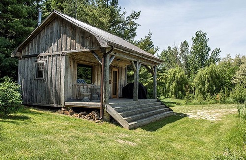 Schomberg Cabin | Secluded and Rustic Cabin Retreat Just North of Toronto