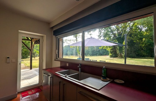 Vicq-sur-Nahon Cottage | Secluded Architect's House Near Zoo de Beauval with Private Lake and Park