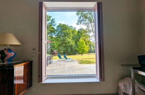 Vicq-sur-Nahon Cottage | Secluded Architect's House Near Zoo de Beauval with Private Lake and Park