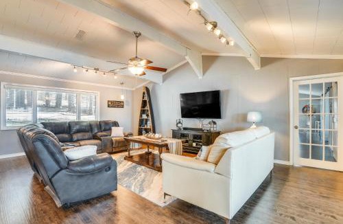 Avinger House | Secluded Avinger Home w/Lake Access!