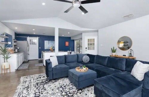 Heritage House | Secluded backyard Oasis w near SeaWorld, Lackland