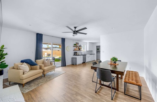 Newcastle Village House | Secluded Backyard| Private Pool & Fireside Comfort