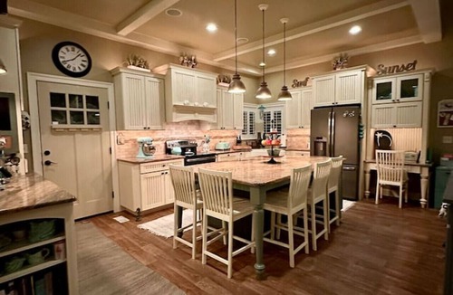 Town Bank House | Secluded bayside retreat w/pool