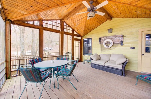 Garfield Cabin | Secluded Beaver Lake Cabin w/Private Dock!