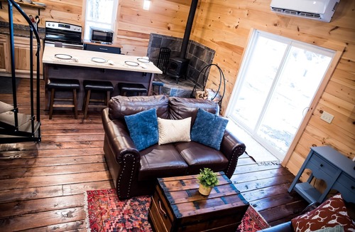 Davenport Cabin | Secluded Cabin Fire pit : Hiking : Near Oneonta