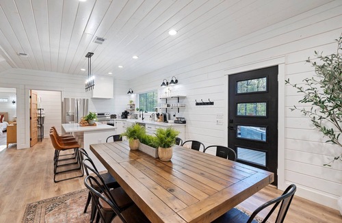 Broken Bow Cabin | Secluded Cabin | Hot Tub + Fire Pit + Private Pool