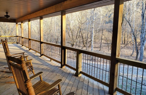 Eminence Cabin | Secluded Cabin on Current River Waterfront