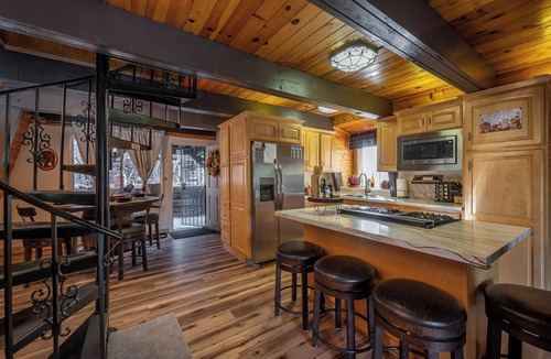 Big Bear Cabin | Secluded Cabin w/Spa & Games!