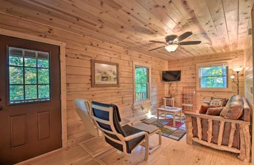 Murphy House | Secluded Cabin with Deck 13 Miles to Downtown Murphy