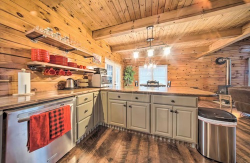 Harmony Cabin | Secluded Cabin with Hot Tub, Fire Pit and Private Trails - Your Perfect Getaway!
