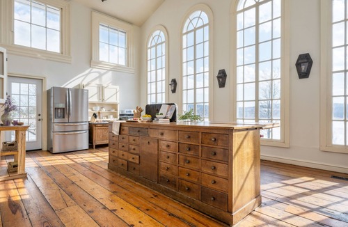 Catskill House | Secluded Catskill Estate Pool + Hot Tub + Fire Pit | Sleeps 24 | River House