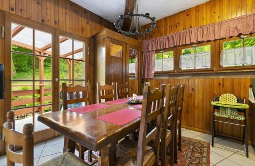 Dabo Ski Chalet | Secluded Chalet in Dabo near Forest