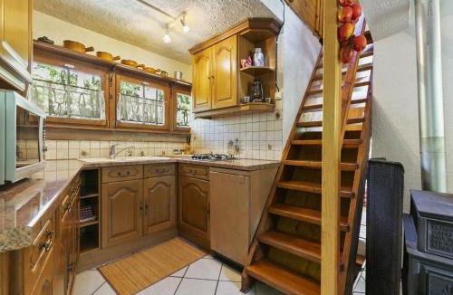 Dabo Ski Chalet | Secluded Chalet in Dabo near Forest