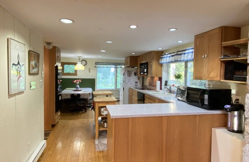 Reeders Ski Chalet | Secluded Chalet on Fishing Creek – Mins to Camelbk