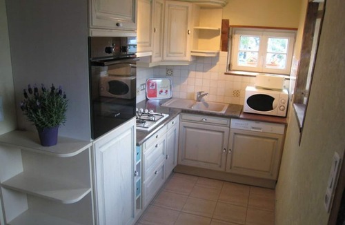 Saint-Pair-sur-Mer Cottage | Secluded cottage near beach, pets allowed