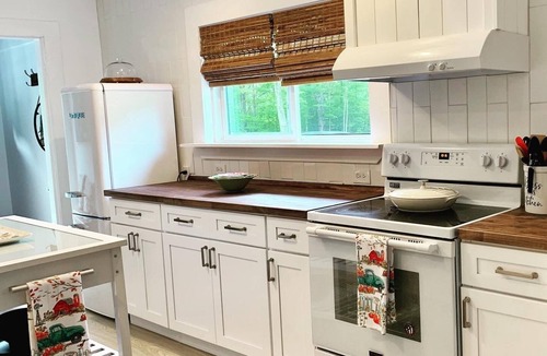Chautauqua Cottage | Secluded Cottage near CHQ Institution & Lake