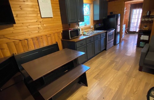 Paluxy Cabin | Secluded Escape with hot tub, tucked in nature