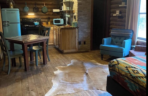 Paluxy Cabin | Secluded Escape with a hot tub, surrounded in nature