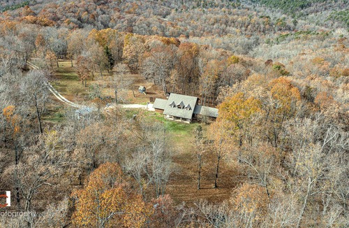 Madison County House | Secluded Family Getaway