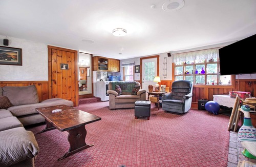 Hartland Other | Secluded farmhouse with private inground pool!