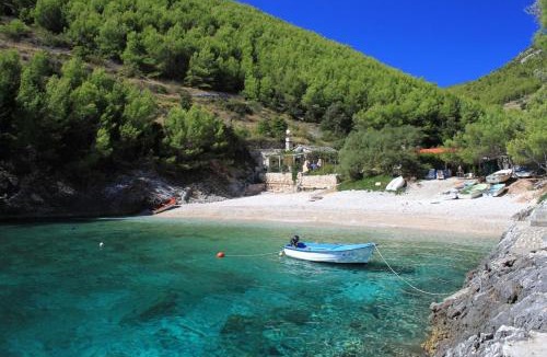 Zrnovo House | Secluded fisherman's cottage Cove Bratinja Luka, Korcula - 12764