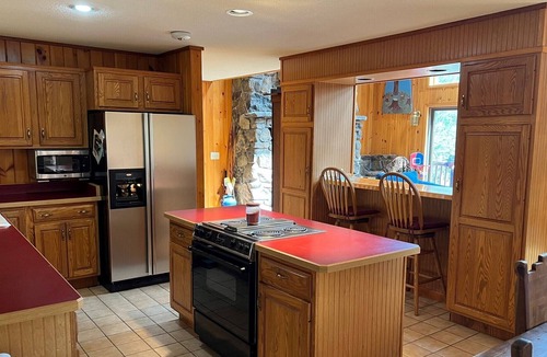 Deposit House | Secluded Get Away