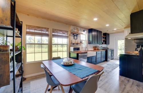 Winnsboro House | Secluded Getaway on ~10 Acres in The Piney Woods!