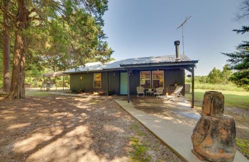 Winnsboro House | Secluded Getaway on ~10 Acres in The Piney Woods!