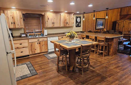 Essex Cabin | Secluded Glacier Meadow Log Home - 4 bedrooms, 2 bathrooms