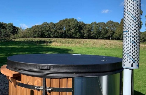Barns Green Cabin | Secluded Glamping Pod With Private Hot Tub