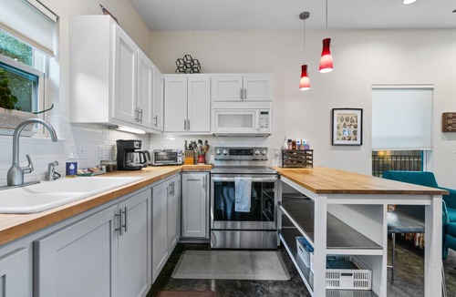 Slaughter Creek Acres House | Secluded Guest House in beautiful setting