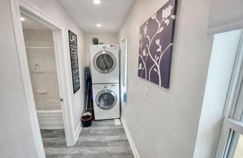 Hamilton Apartment | Secluded Hamilton 2BR with 4 Beds, Sleeps 6