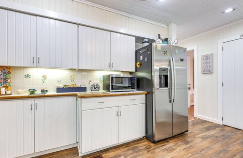 Pine Mountain Valley Cabin | Secluded Hamilton Cabin Retreat w/Private Lake!