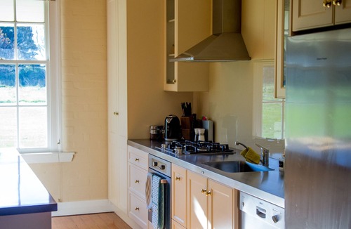 Coldstream Villa | Secluded historic gem