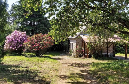 Le Mesnil-Gilbert House | Secluded house on huge private land