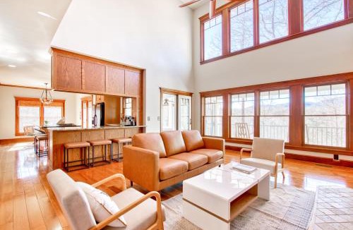 Mill Spring House | Secluded Lake House
