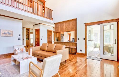 Mill Spring House | Secluded Lake House