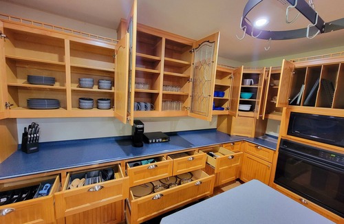 Yantis Cabin | Secluded Lakefront Cabin with Pool and Private Boat Ramp
