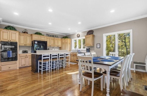 Jones Mills House | Secluded Lakefront Home in Hot Springs