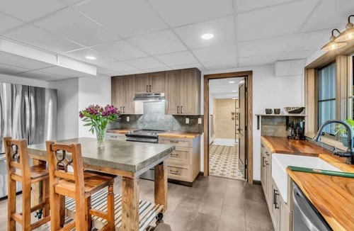 Franklin Apartment | Secluded Lakeview Retreat 5 Mins to Leipers Fork