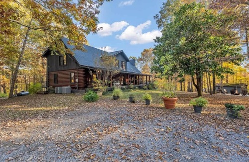 Franklin Apartment | Secluded Lakeview Retreat 5 Mins to Leipers Fork