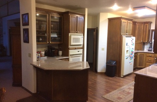 Portland House | Secluded large home. Wooded setting. Easy commute to downtown.