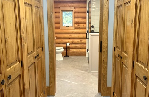 Cadillac Cabin | Secluded Lodge with hot tub
