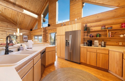 Tabernash Cabin | Secluded Log Cabin on 40 Acres pet friendly & hot tub