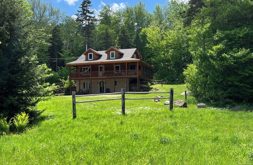 West Dover Cabin | Secluded Log Cabin with Waterfalls, Scenic Views, Pond & EV Outlet