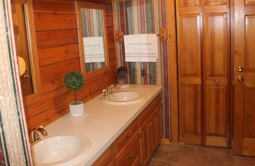 Birdsboro House | Secluded Log home in a very peaceful setting.