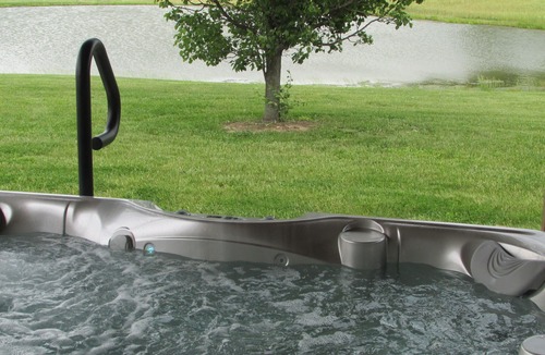 Buncombe Cabin | Secluded, Log Rental Cabin, Private Hot Tub,on Southern Illinois Wine Trail