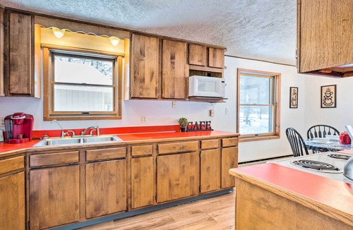 Lowman House | Secluded Lowman Cabin w/ Mountain Views